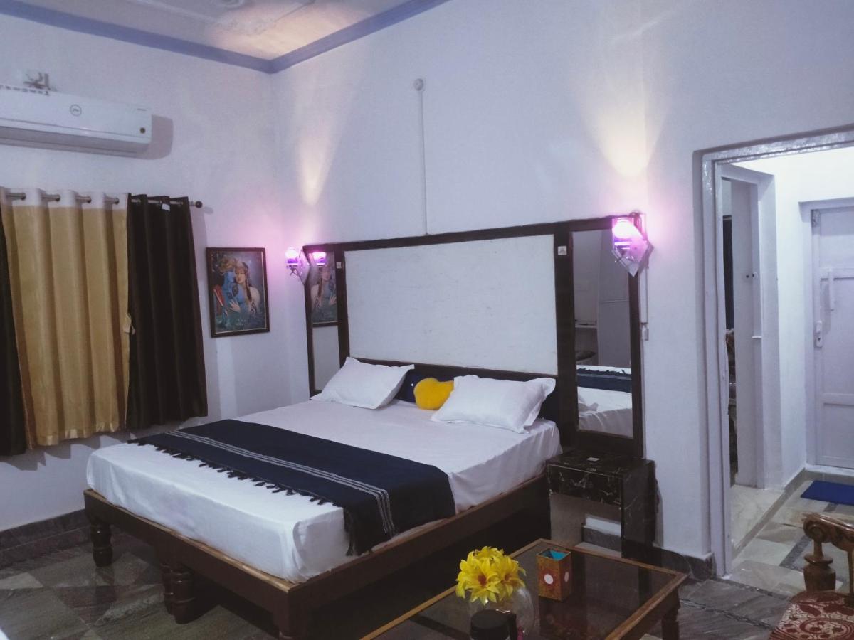 Eastern Gate Homestay 카주라호 외부 사진
