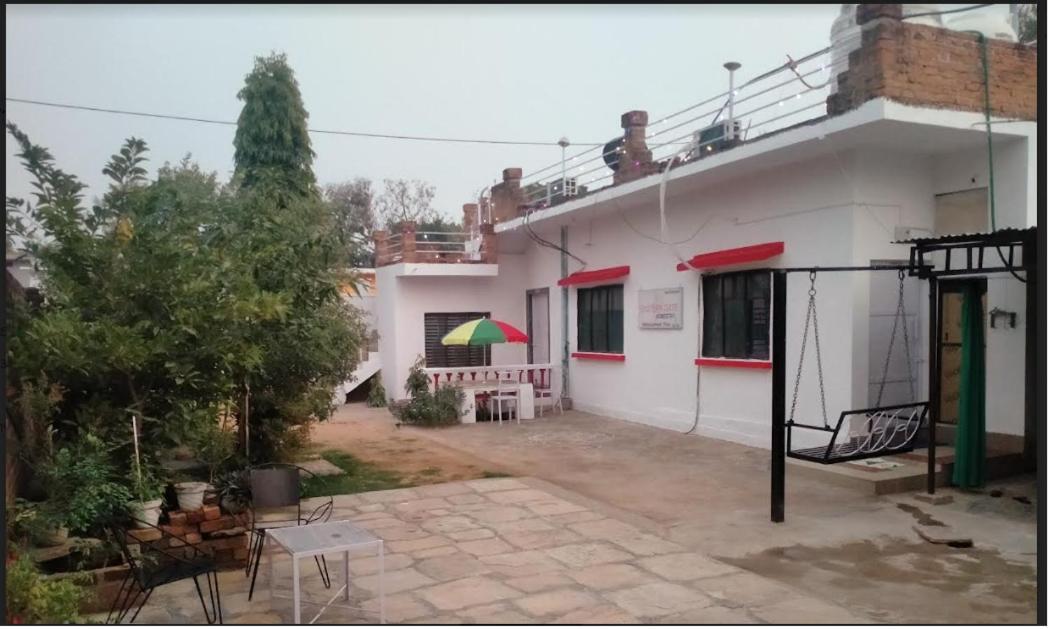 Eastern Gate Homestay 카주라호 외부 사진